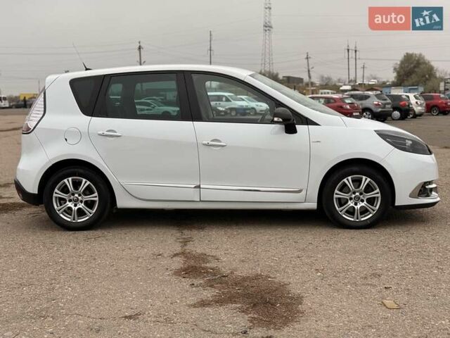 Білий Рено Сценік, об'ємом двигуна 1.5 л та пробігом 208 тис. км за 10500 $, фото 2 на Automoto.ua