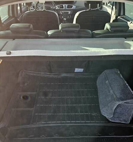 Білий Рено Сценік, об'ємом двигуна 1.6 л та пробігом 122 тис. км за 9800 $, фото 23 на Automoto.ua