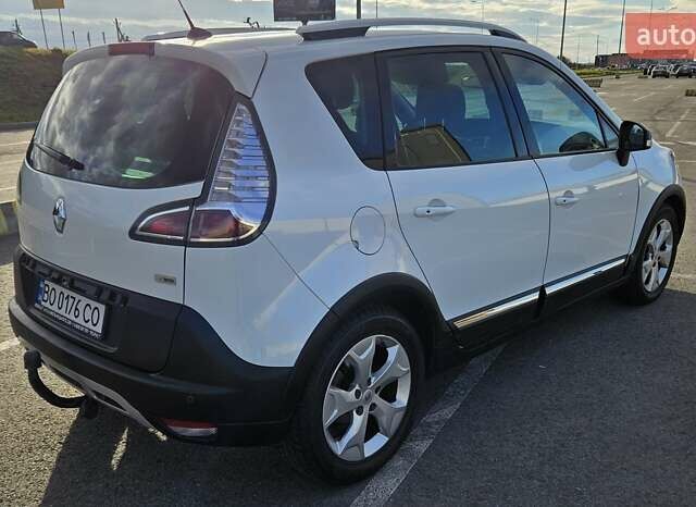 Білий Рено Сценік, об'ємом двигуна 1.6 л та пробігом 122 тис. км за 9800 $, фото 7 на Automoto.ua