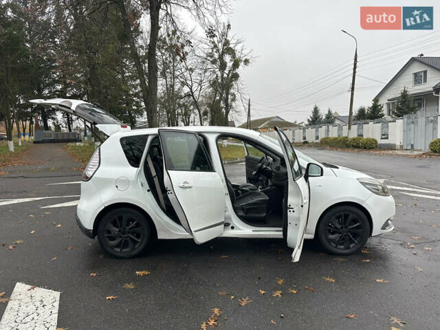 Білий Рено Сценік, об'ємом двигуна 1.46 л та пробігом 265 тис. км за 6550 $, фото 41 на Automoto.ua