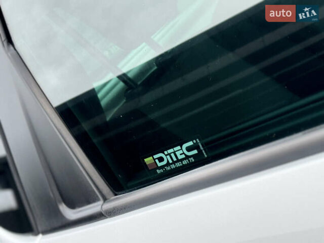 Белый Рено Сценик, объемом двигателя 1.46 л и пробегом 198 тыс. км за 9200 $, фото 10 на Automoto.ua