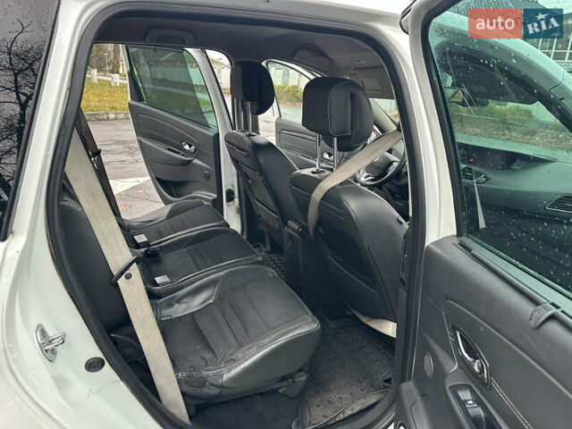 Білий Рено Сценік, об'ємом двигуна 1.46 л та пробігом 265 тис. км за 6550 $, фото 39 на Automoto.ua