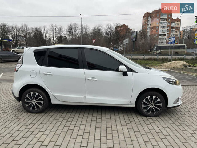 Білий Рено Сценік, об'ємом двигуна 1.46 л та пробігом 349 тис. км за 9999 $, фото 8 на Automoto.ua