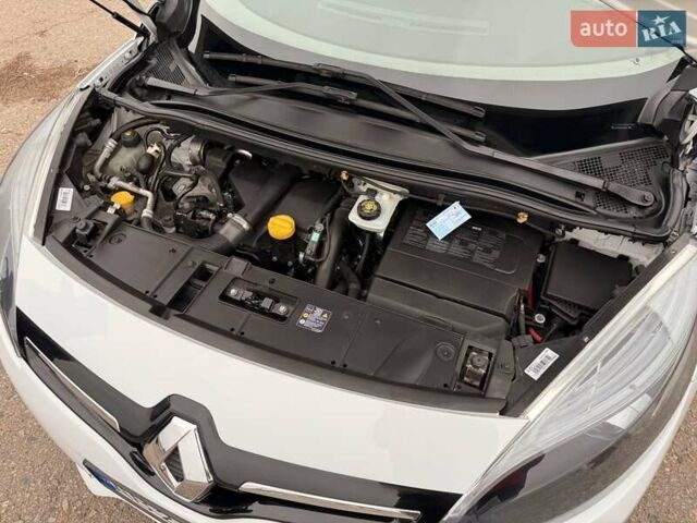 Білий Рено Сценік, об'ємом двигуна 1.5 л та пробігом 208 тис. км за 10500 $, фото 15 на Automoto.ua