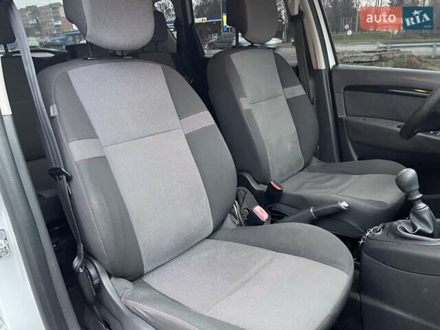 Білий Рено Сценік, об'ємом двигуна 1.46 л та пробігом 349 тис. км за 9999 $, фото 30 на Automoto.ua