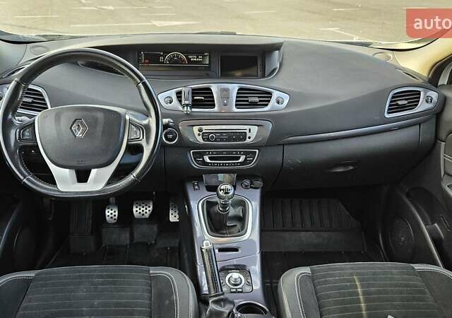 Білий Рено Сценік, об'ємом двигуна 1.6 л та пробігом 122 тис. км за 9800 $, фото 15 на Automoto.ua