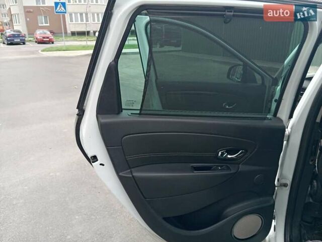 Белый Рено Сценик, объемом двигателя 1.5 л и пробегом 265 тыс. км за 6400 $, фото 14 на Automoto.ua