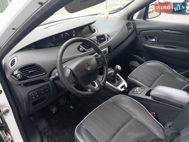 Белый Рено Сценик, объемом двигателя 1.5 л и пробегом 265 тыс. км за 6400 $, фото 17 на Automoto.ua