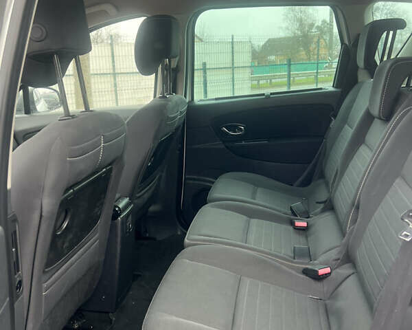 Білий Рено Сценік, об'ємом двигуна 1.46 л та пробігом 221 тис. км за 9700 $, фото 18 на Automoto.ua