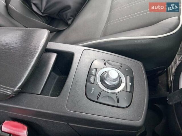 Белый Рено Сценик, объемом двигателя 1.5 л и пробегом 265 тыс. км за 6400 $, фото 18 на Automoto.ua