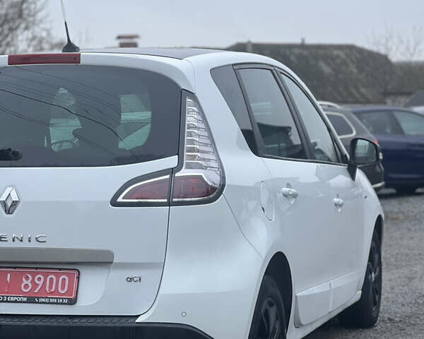 Білий Рено Сценік, об'ємом двигуна 1.46 л та пробігом 221 тис. км за 9700 $, фото 15 на Automoto.ua