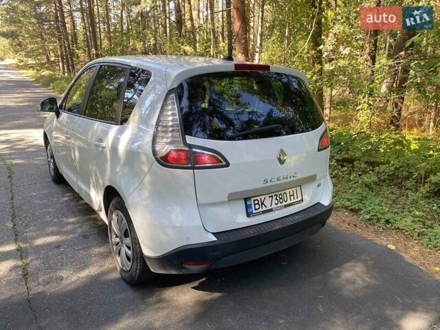 Білий Рено Сценік, об'ємом двигуна 1.46 л та пробігом 235 тис. км за 7600 $, фото 5 на Automoto.ua