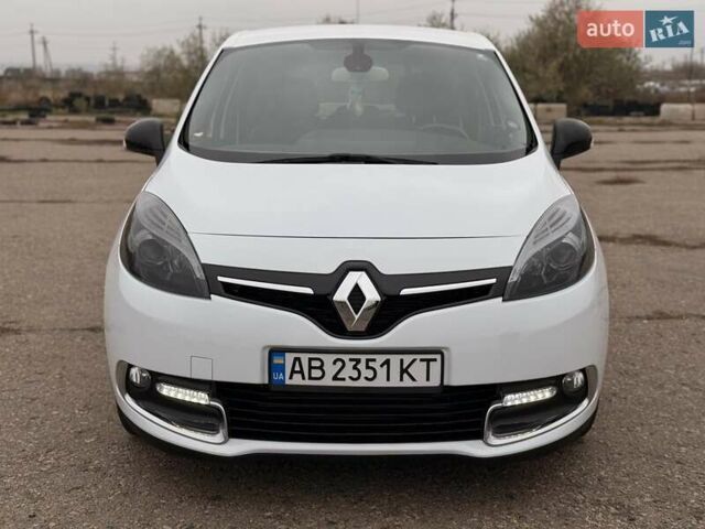 Білий Рено Сценік, об'ємом двигуна 1.5 л та пробігом 208 тис. км за 10500 $, фото 5 на Automoto.ua