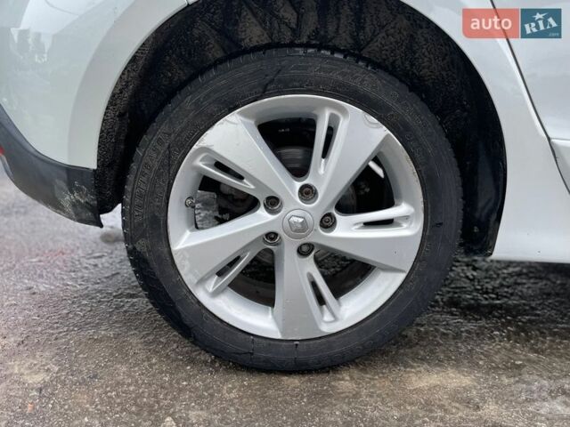 Білий Рено Сценік, об'ємом двигуна 1.46 л та пробігом 203 тис. км за 10700 $, фото 72 на Automoto.ua