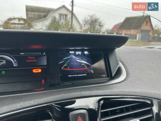 Білий Рено Сценік, об'ємом двигуна 1.46 л та пробігом 265 тис. км за 6550 $, фото 47 на Automoto.ua