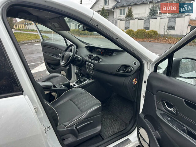 Білий Рено Сценік, об'ємом двигуна 1.46 л та пробігом 265 тис. км за 6550 $, фото 37 на Automoto.ua