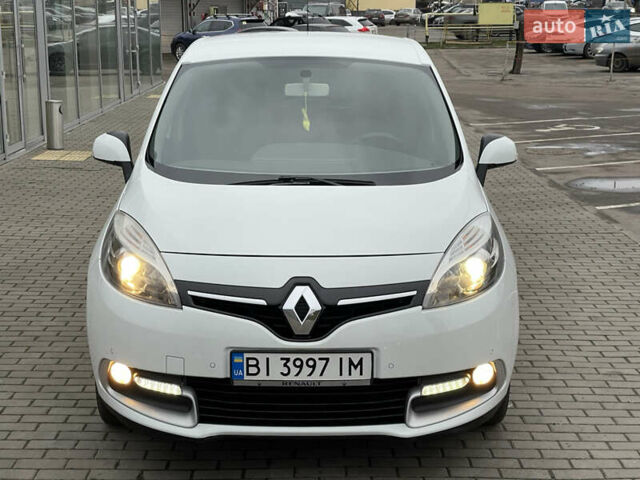 Білий Рено Сценік, об'ємом двигуна 1.46 л та пробігом 349 тис. км за 9999 $, фото 4 на Automoto.ua