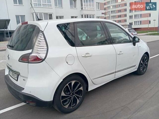 Белый Рено Сценик, объемом двигателя 1.5 л и пробегом 265 тыс. км за 6400 $, фото 5 на Automoto.ua