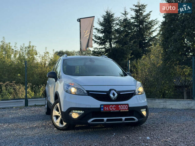 Білий Рено Сценік, об'ємом двигуна 1.5 л та пробігом 178 тис. км за 9990 $, фото 7 на Automoto.ua