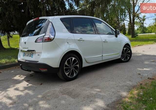 Рено Сценик 2015 в Дубно на Automoto.ua Белый Рено Сценик, объемом двигателя 1.46 л и пробегом 212 тыс. км за 10200 $, фото 15 на Automoto.ua
