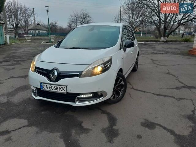 Белый Рено Сценик, объемом двигателя 1.46 л и пробегом 238 тыс. км за 10700 $, фото 14 на Automoto.ua