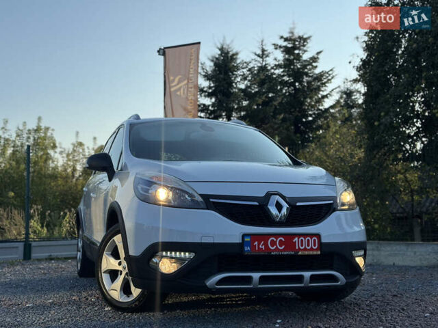 Білий Рено Сценік, об'ємом двигуна 1.5 л та пробігом 178 тис. км за 9990 $, фото 2 на Automoto.ua