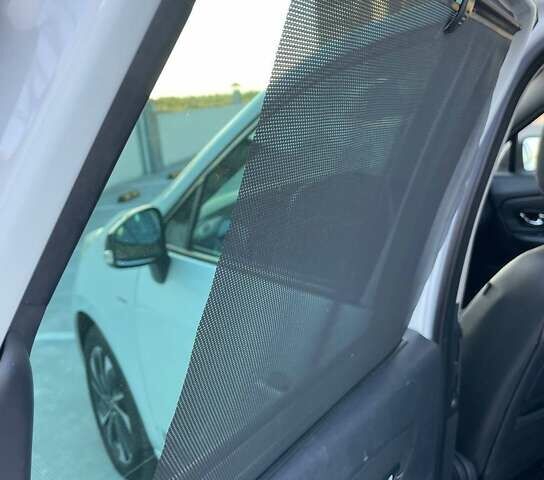 Белый Рено Сценик, объемом двигателя 1.46 л и пробегом 160 тыс. км за 10850 $, фото 11 на Automoto.ua