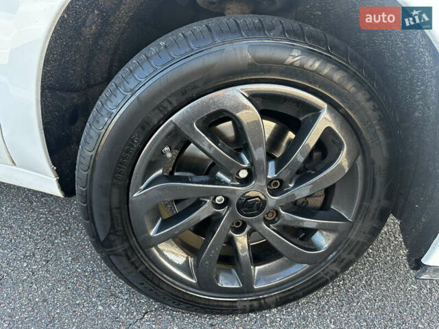 Білий Рено Сценік, об'ємом двигуна 1.46 л та пробігом 172 тис. км за 8150 $, фото 13 на Automoto.ua