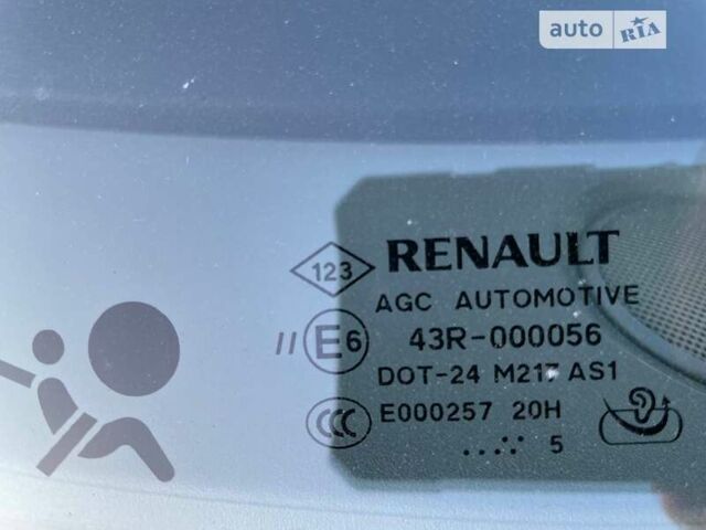 Белый Рено Сценик, объемом двигателя 1.46 л и пробегом 160 тыс. км за 10850 $, фото 9 на Automoto.ua