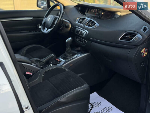 Білий Рено Сценік, об'ємом двигуна 1.5 л та пробігом 178 тис. км за 9990 $, фото 38 на Automoto.ua