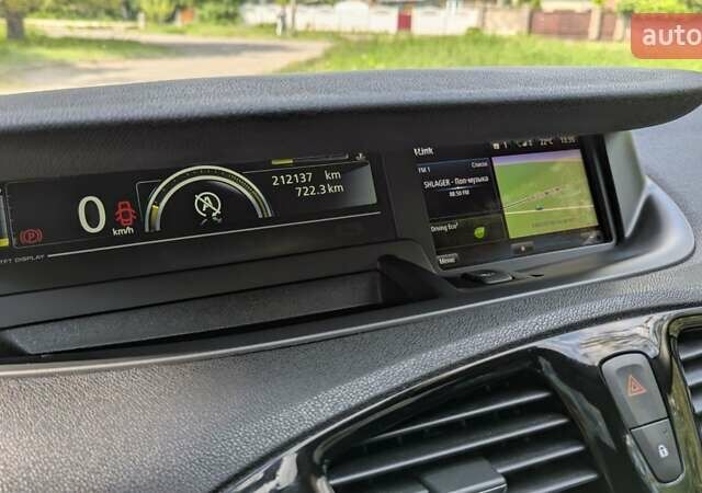 Рено Сценик 2015 в Дубно на Automoto.ua Белый Рено Сценик, объемом двигателя 1.46 л и пробегом 212 тыс. км за 10200 $, фото 29 на Automoto.ua