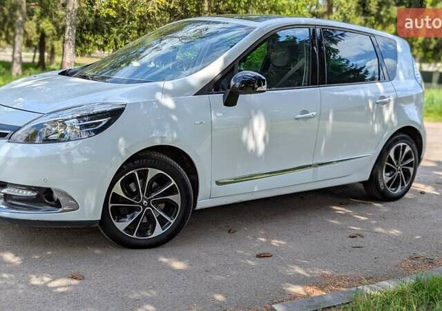 Рено Сценик 2015 в Дубно на Automoto.ua Белый Рено Сценик, объемом двигателя 1.46 л и пробегом 212 тыс. км за 10200 $, фото 4 на Automoto.ua