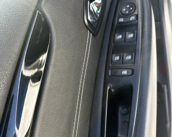 Білий Рено Сценік, об'ємом двигуна 1.46 л та пробігом 172 тис. км за 8150 $, фото 14 на Automoto.ua