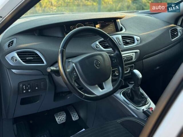 Білий Рено Сценік, об'ємом двигуна 1.5 л та пробігом 178 тис. км за 9990 $, фото 35 на Automoto.ua