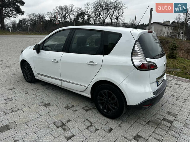 Белый Рено Сценик, объемом двигателя 1.46 л и пробегом 171 тыс. км за 8900 $, фото 7 на Automoto.ua