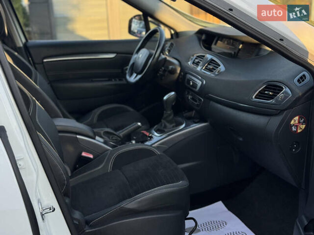 Білий Рено Сценік, об'ємом двигуна 1.5 л та пробігом 178 тис. км за 9990 $, фото 37 на Automoto.ua