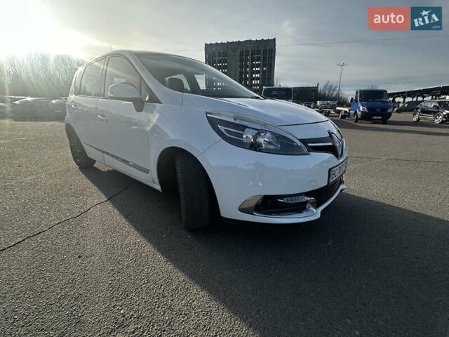 Белый Рено Сценик, объемом двигателя 1.46 л и пробегом 173 тыс. км за 8680 $, фото 8 на Automoto.ua