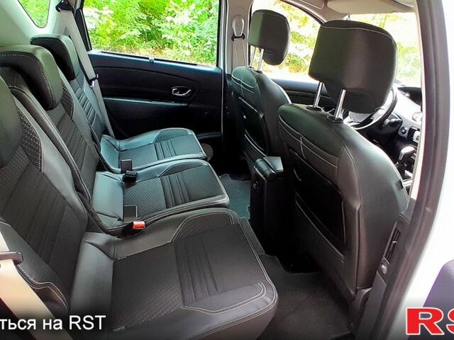 Белый Рено Сценик, объемом двигателя 1.5 л и пробегом 181 тыс. км за 11300 $, фото 5 на Automoto.ua