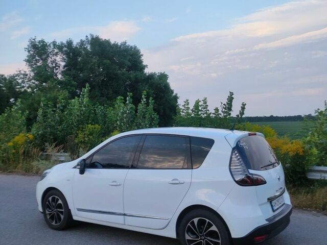 Білий Рено Сценік, об'ємом двигуна 1.6 л та пробігом 277 тис. км за 9300 $, фото 4 на Automoto.ua