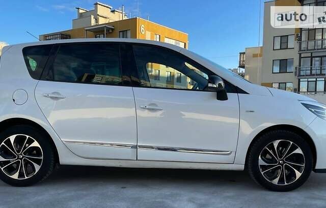 Белый Рено Сценик, объемом двигателя 1.46 л и пробегом 160 тыс. км за 10850 $, фото 5 на Automoto.ua