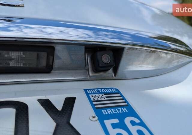 Рено Сценик 2015 в Дубно на Automoto.ua Белый Рено Сценик, объемом двигателя 1.46 л и пробегом 212 тыс. км за 10200 $, фото 11 на Automoto.ua