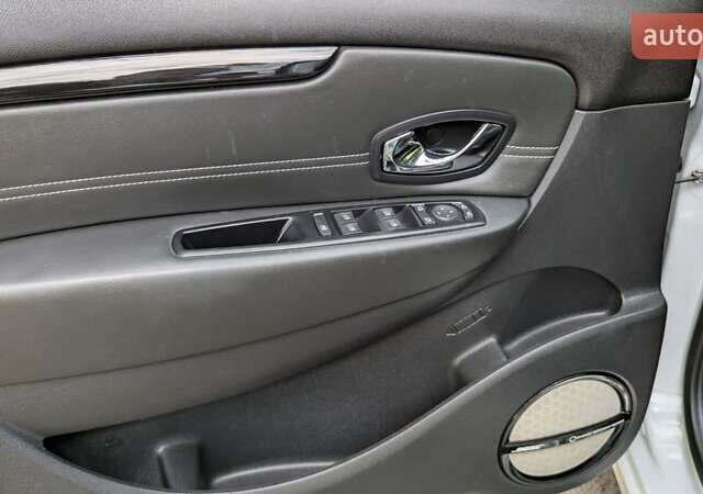 Рено Сценик 2015 в Дубно на Automoto.ua Белый Рено Сценик, объемом двигателя 1.46 л и пробегом 212 тыс. км за 10200 $, фото 26 на Automoto.ua