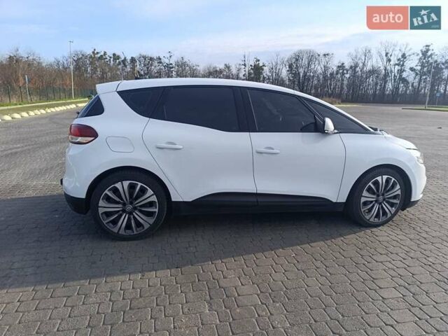 Белый Рено Сценик, объемом двигателя 1.5 л и пробегом 249 тыс. км за 11700 $, фото 13 на Automoto.ua