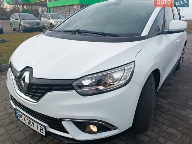 Белый Рено Сценик, объемом двигателя 1.5 л и пробегом 249 тыс. км за 11700 $, фото 9 на Automoto.ua