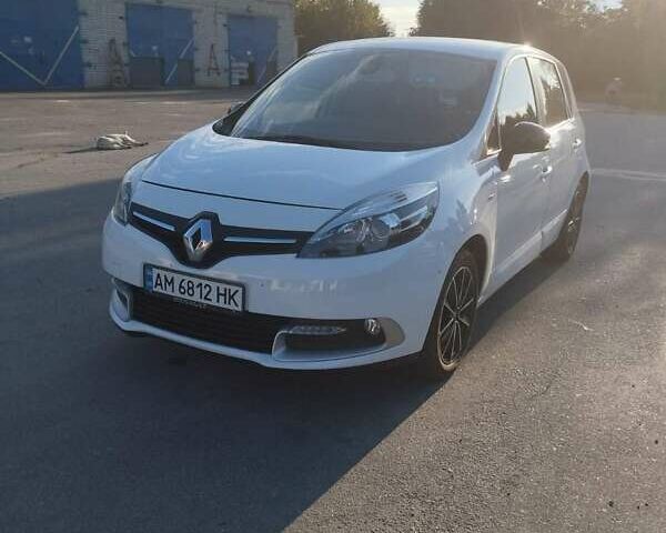 Белый Рено Сценик, объемом двигателя 1.5 л и пробегом 190 тыс. км за 10600 $, фото 1 на Automoto.ua