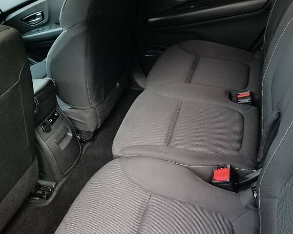 Белый Рено Сценик, объемом двигателя 1.5 л и пробегом 249 тыс. км за 11700 $, фото 24 на Automoto.ua