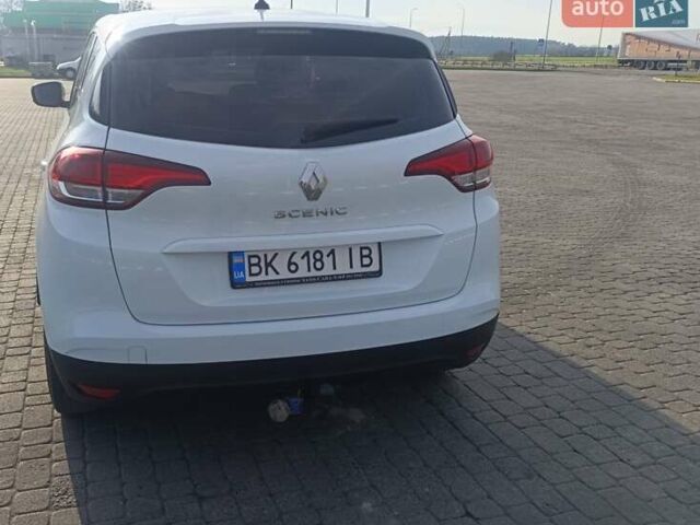 Белый Рено Сценик, объемом двигателя 1.5 л и пробегом 249 тыс. км за 11700 $, фото 19 на Automoto.ua