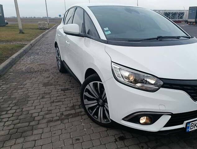Белый Рено Сценик, объемом двигателя 1.5 л и пробегом 249 тыс. км за 11700 $, фото 8 на Automoto.ua