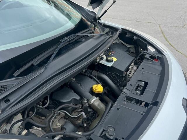 Білий Рено Сценік, об'ємом двигуна 1.46 л та пробігом 330 тис. км за 8900 $, фото 18 на Automoto.ua