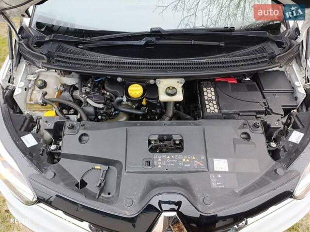 Белый Рено Сценик, объемом двигателя 1.5 л и пробегом 249 тыс. км за 11700 $, фото 33 на Automoto.ua